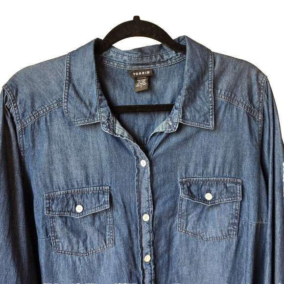 Torrid Size 1X Chambray Button Up Shirt Long Sleeve Lightweight Top - Picture 2 of 8